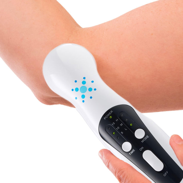 Lifestyle demonstration of the US Pro 2000 being used for therapeutic ultrasound treatment on the wrist for soft-tissue therapy.